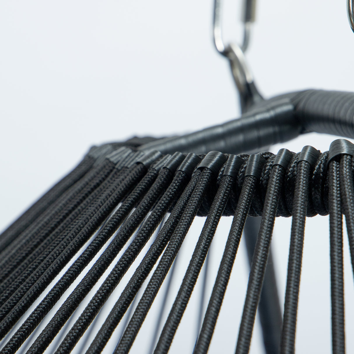 Hangstoel Oslo zwart weving