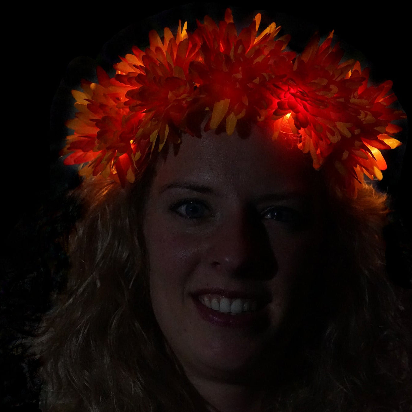 Oranje chrysantbloemenkroon donker