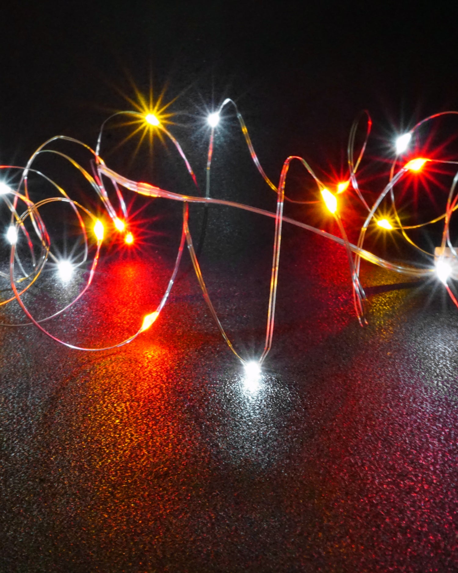 Rood wit geel Oeteldonk Sparkling String Lights 21 LEDjes draadverlichting